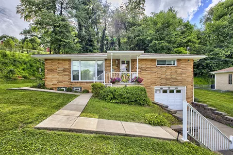 108 Sharp, White Oak, PA 15131