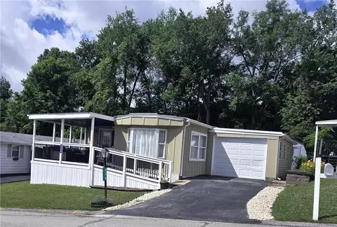 114 Sheffield Dr, Delmont, PA 15626