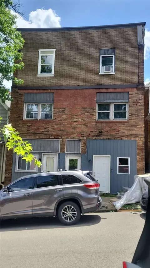 616-618 Montclair St, Pittsburgh, PA 15217