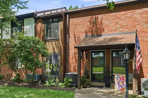 808 Sewickley Heights Dr, Sewickley, PA 15143