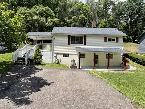 511 California Hollow Rd, Imperial, PA 15126