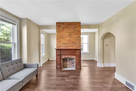 Living - 54 First St, Irwin, PA 15642 photo 2 of 3