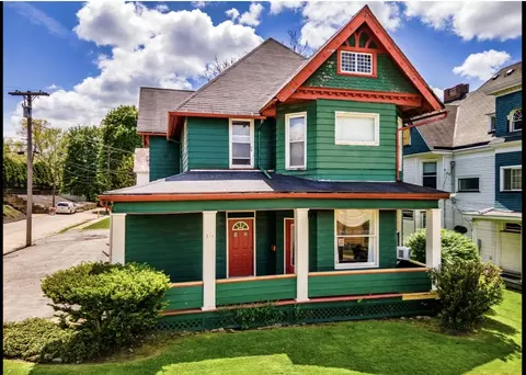 334 E State St, Sharon, PA 16146