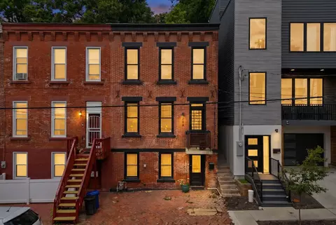 244 E Jefferson, Pittsburgh, PA 15212