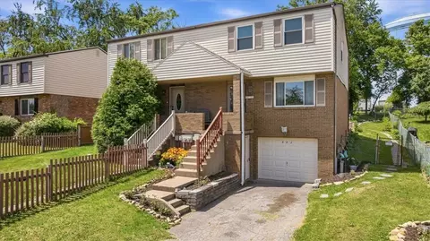 553 Indus St, Pittsburgh, PA 15207