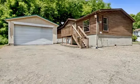 411 Days Run Rd, Creighton, PA 15030