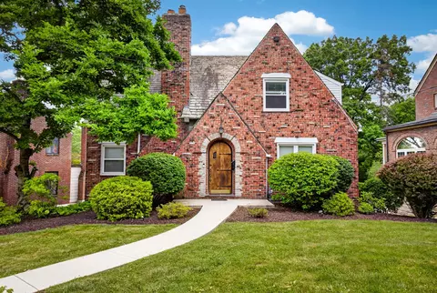 61 Roycroft Ave, Pittsburgh, PA 15228