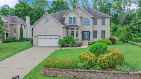 166 Eric Dr, Beaver, PA 15009