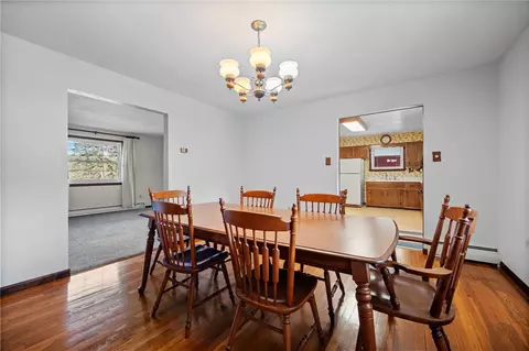 Dining - 905 Watt Rd, Apollo, PA 15613 photo 2 of 2