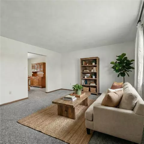 Living - 905 Watt Rd, Apollo, PA 15613 photo 2 of 3