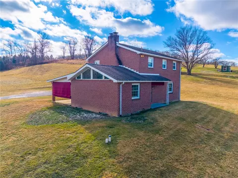 Exterior - 905 Watt Rd, Apollo, PA 15613 photo 5 of 6
