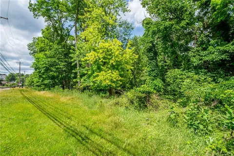 0 Baptist Rd, Pittsburgh, PA 15236