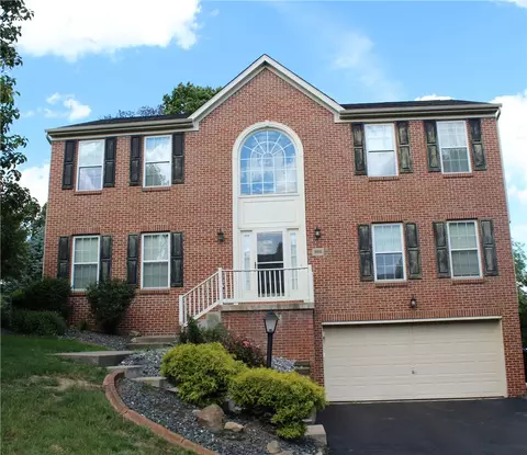 165 Hunters Run Dr, Coraopolis, PA 15108