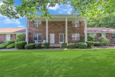 2902 Darlington Rd #103, Beaver Falls, PA 15010