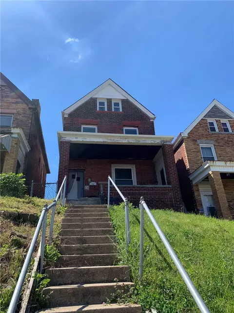 416 Suncrest St, Pittsburgh, PA 15210