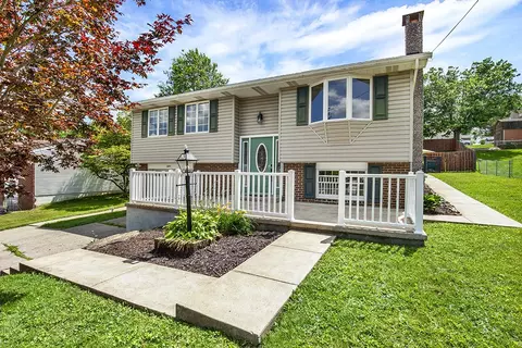12 Cree Dr, Greensburg, PA 15601