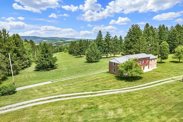 1099 Gravel Hill Rd, Ligonier, PA 15658