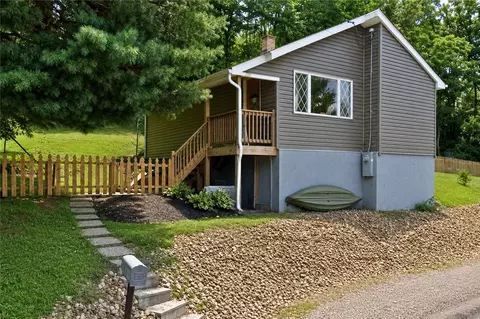 518 State Route 908 Ext, Tarentum, PA 15084