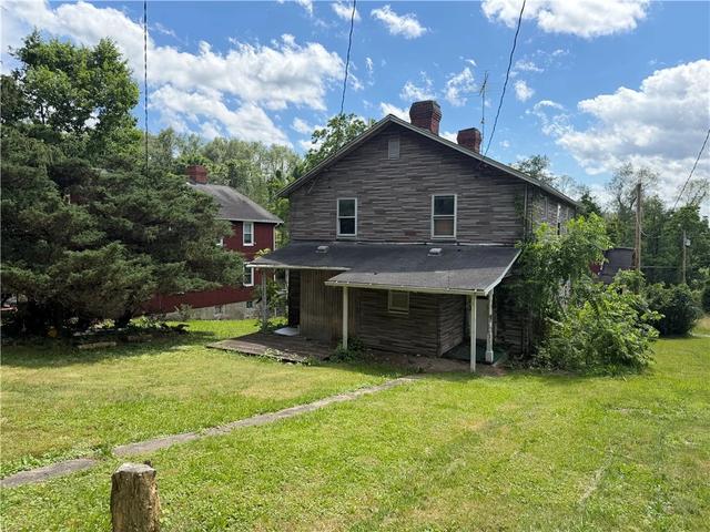 30 31 Church St, Allison, PA 15413
