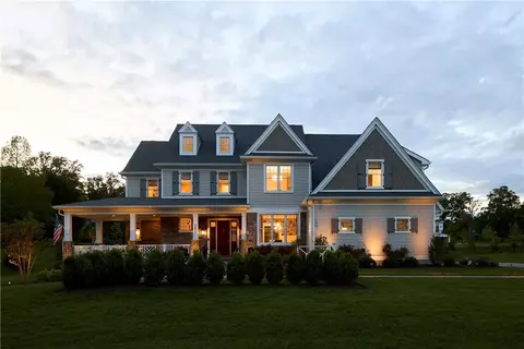 100 Shadow Ridge Dr, Butler, PA 16002