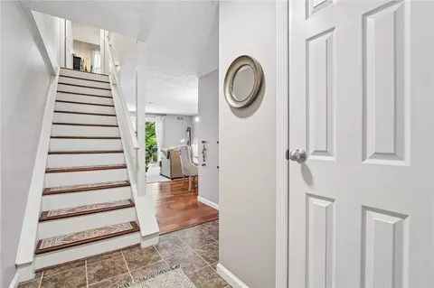 Entry Way - 435 Brookside Ct, Seven Fields, PA 16046 photo 1 of 6