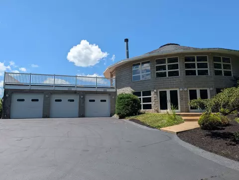 237 Cherry Valley Rd, Saxonburg, PA 16056