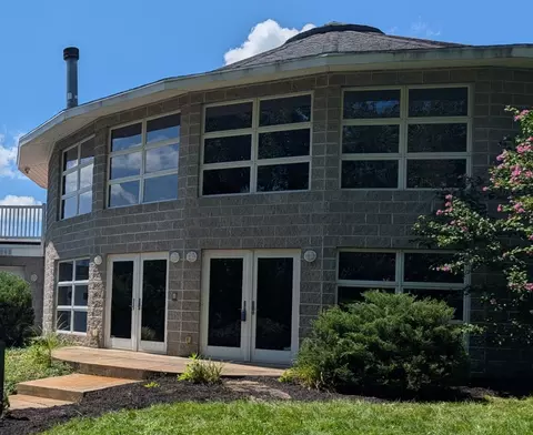 237 Cherry Valley Rd, Saxonburg, PA 16056