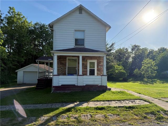 319 Duquesne St, New Castle, PA 16101