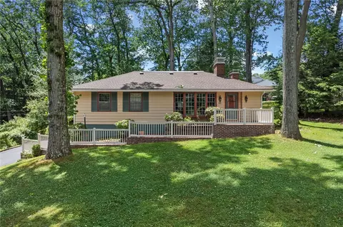 153 Greenhill Dr, Butler, PA 16001