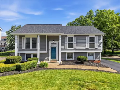 120 Clearbrook Dr, Cranberry Township, PA 16066