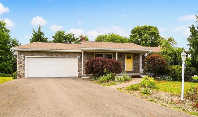 229 Wallace Cir, New Castle, PA 16101