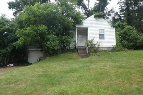 93 Adams Dr, Pittsburgh, PA 15241