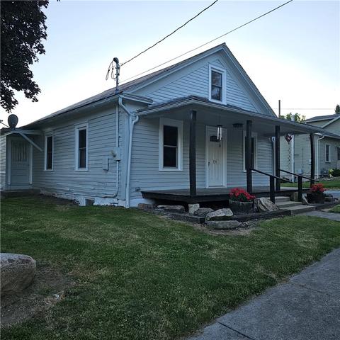 124 Mount Air Rd, New Castle, PA 16102