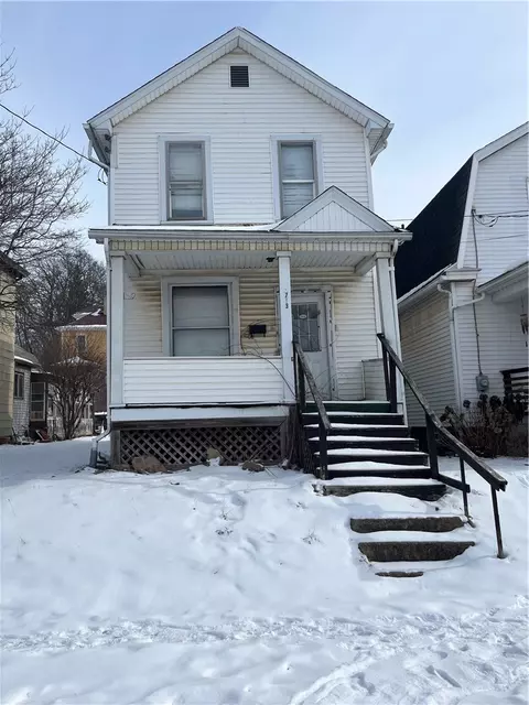 713 Monroe St, New Castle, PA 16101