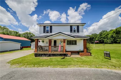 27 Locust St, Alverda, PA 15710