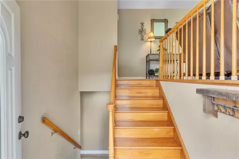 Entry Way - 267 Thorn Run Rd, Export, PA 15632 photo 2 of 2
