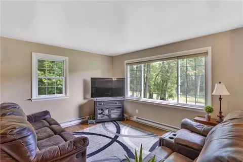 Living - 267 Thorn Run Rd, Export, PA 15632 photo 2 of 3