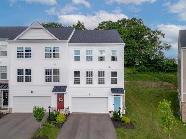 107 Sweetwater Dr, Coraopolis, PA 15108