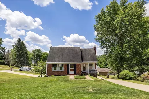 16 Midway Dr, Mckees Rocks, PA 15136