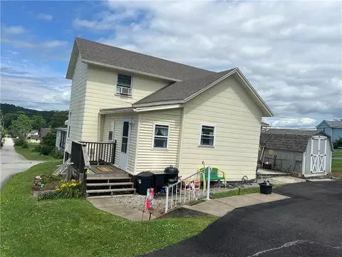228 Union St, Dickerson Run, PA 15430 photo 2