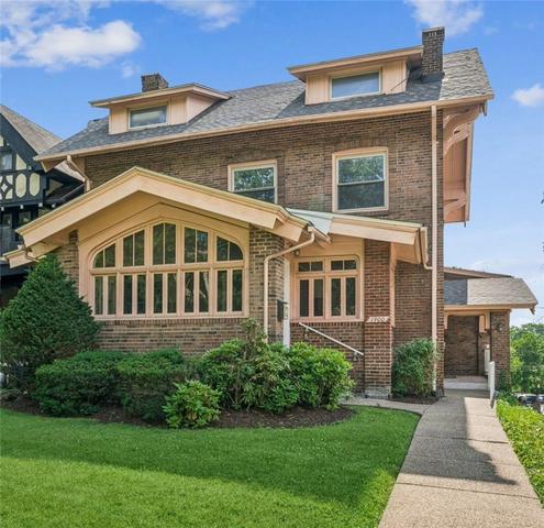 1900 Wightman St, Pittsburgh, PA 15217