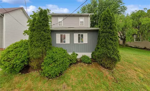 109 Jefferson St, Midway, PA 15060