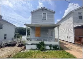 3 Short St, Elrama, PA 15038