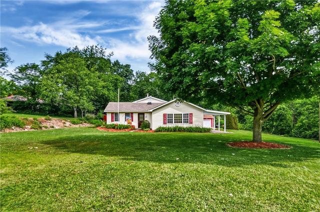 2516 Clayton Rd, Beaver Falls, PA 15010