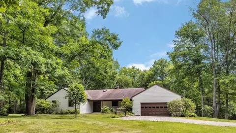 11 West St, Russellton, PA 15076