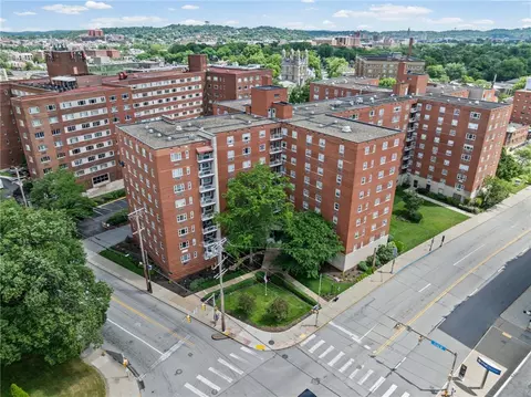 4601 Fifth #221, Pittsburgh, PA 15213