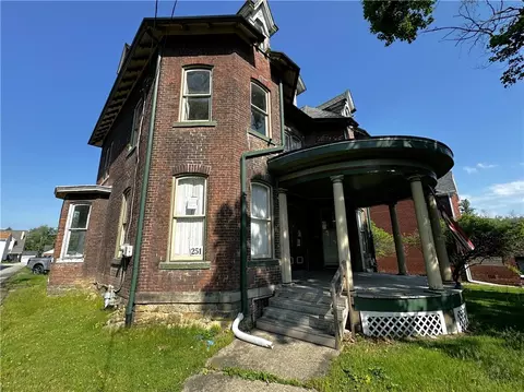 251 N Walnut St, Blairsville, PA 15717