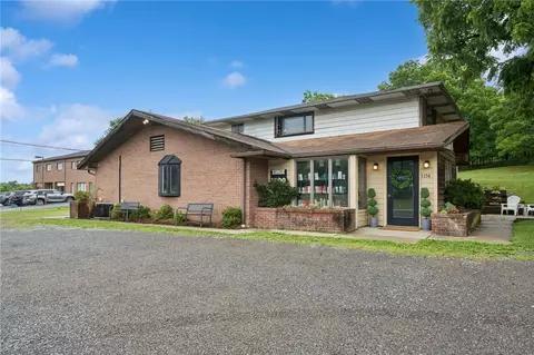 1154 Pittsburgh Rd, Valencia, PA 16059
