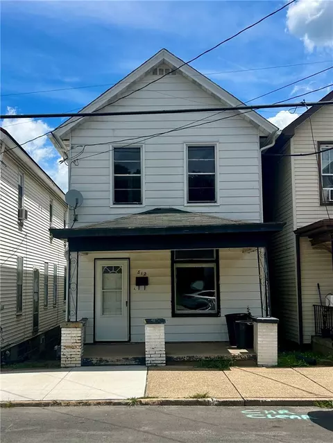 812 Fallowfield Ave, Charleroi, PA 15022