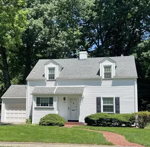 105 Englewood, New Castle, PA 16105